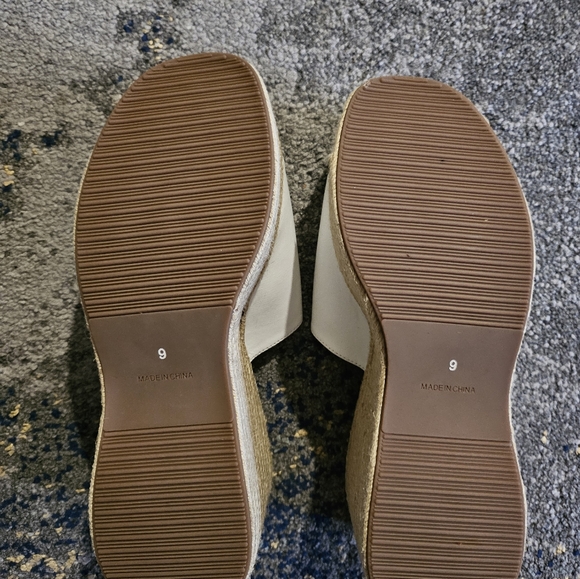 Vicki Vicki White Faux Leather Platform Wedges - Picture 2 of 5